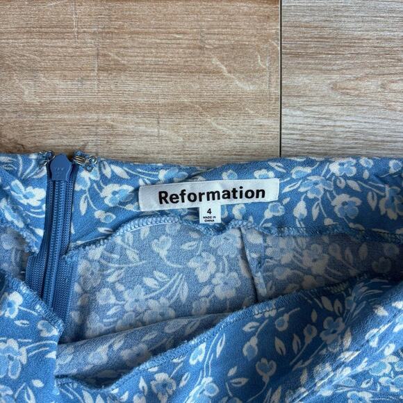 Reformation Grazie Skirt in Clio Blue Floral Size 4 - Picture 5 of 8